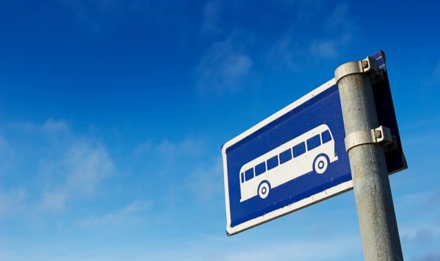 bussipysäkki-taivas_mostphotoscom