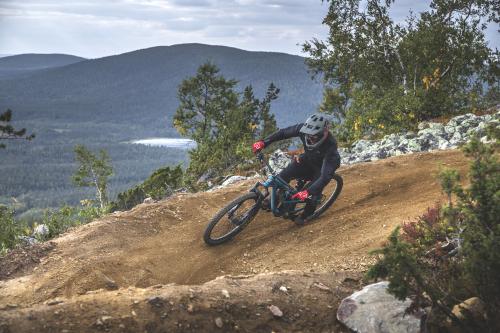 Alamäkipyöräilijä, tunturi, Kittilä