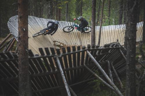 Alamäki pyöräilijät, Permi, kesä, Kittilä