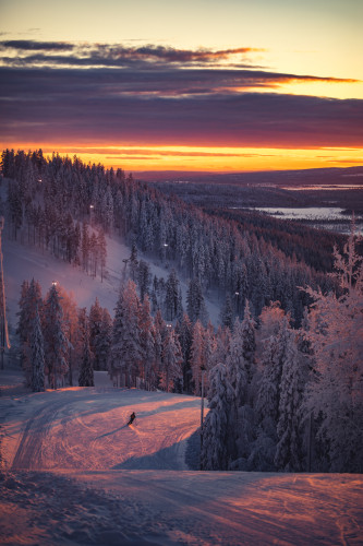 levin rinteet laskija auringonlasku kittilan kunta kuva marko vasara print