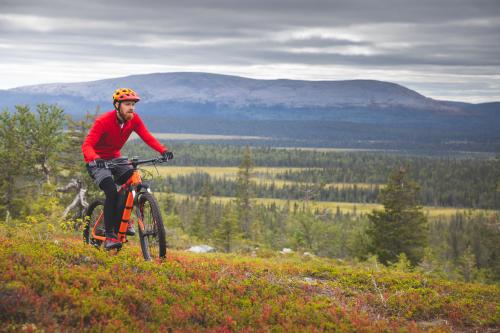 Pyöräilijä Aakenuksella, Kittilä