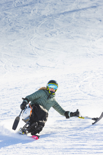 Esteettomyys laskettelukelkka monoski laskukuva kuva Kittilän kunta Timo Veijalainen web