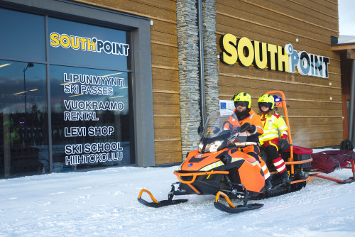 Levi Ski Resort rinne ensiapukelkka kuva Kittilan kunta Timo Veijalainen web